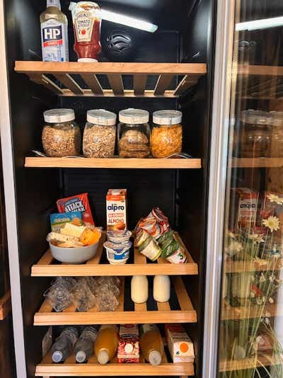 Breakfast shelf